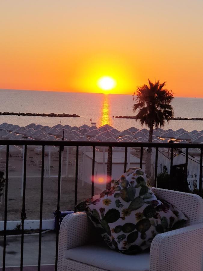 Bed and Breakfast Il Sorriso Di Angelina Pescara Exterior foto