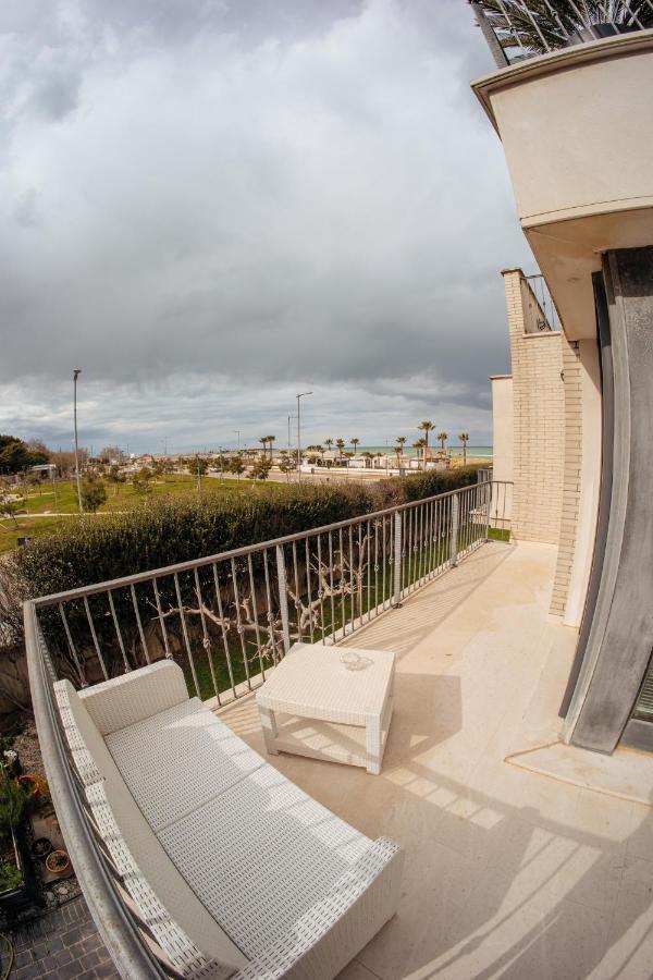 Bed and Breakfast Il Sorriso Di Angelina Pescara Exterior foto