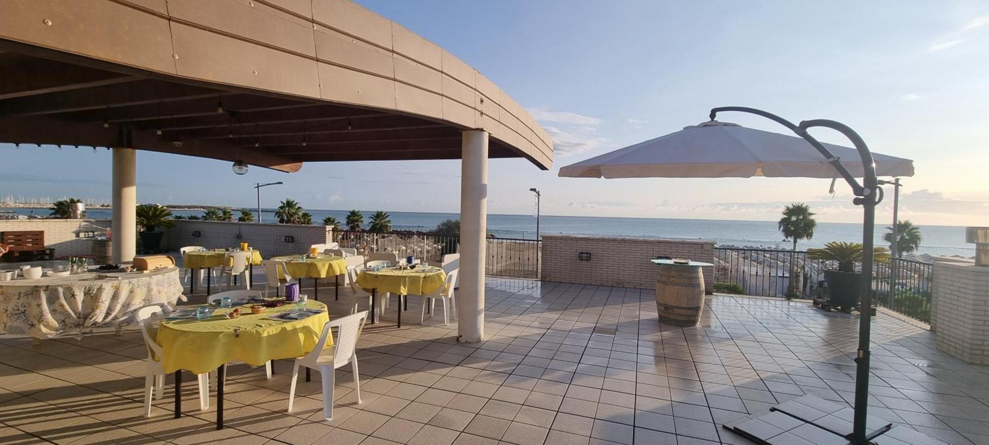 Bed and Breakfast Il Sorriso Di Angelina Pescara Exterior foto